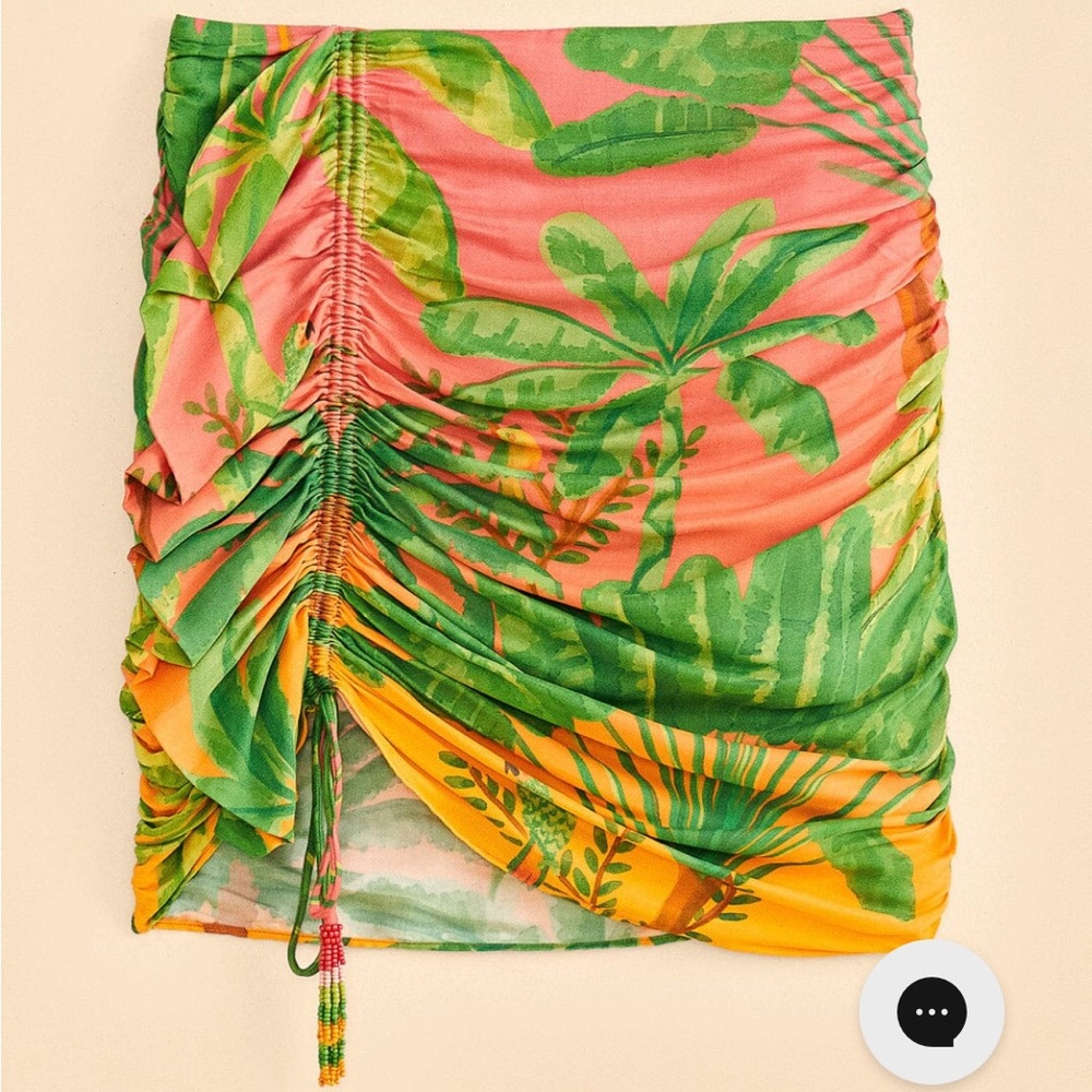 FARM Rio Sunrise Scenario Lenzing™ Ecovero™ Viscose Mini Skirt. Size small BNWT